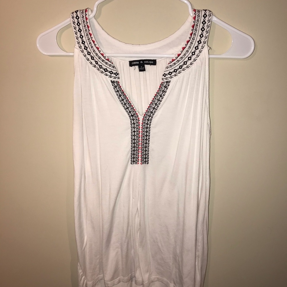 COMFY Tank Top with Beautiful Pattern